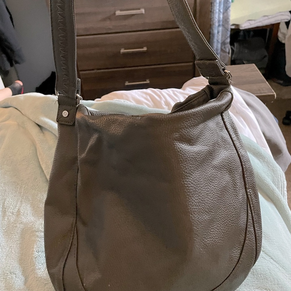 Thirty One Jewel grey pebble purse